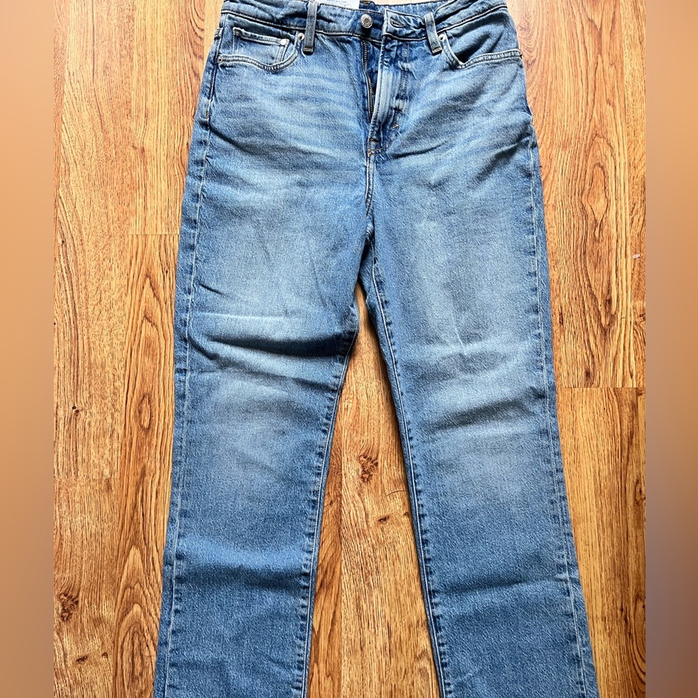 H&M vintage mom jeans size 6 NWT